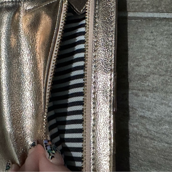 Kate Spade Metallic Cameron Saffiano Leather Rose Gold wallet. - Picture 5 of 10